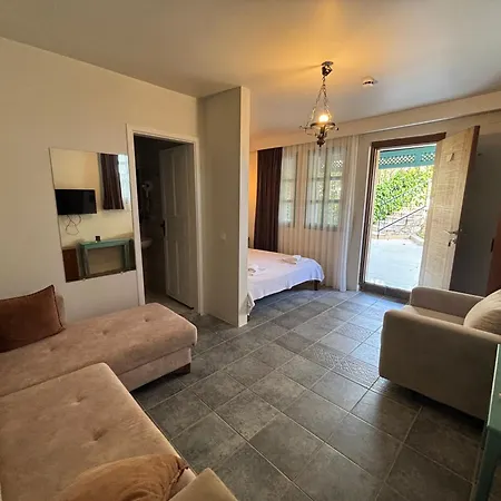 Silent Turkuaz Hotel